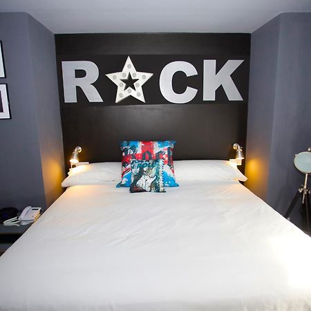 Hotel Apartamentos Rock Star Taboadela Luaran gambar