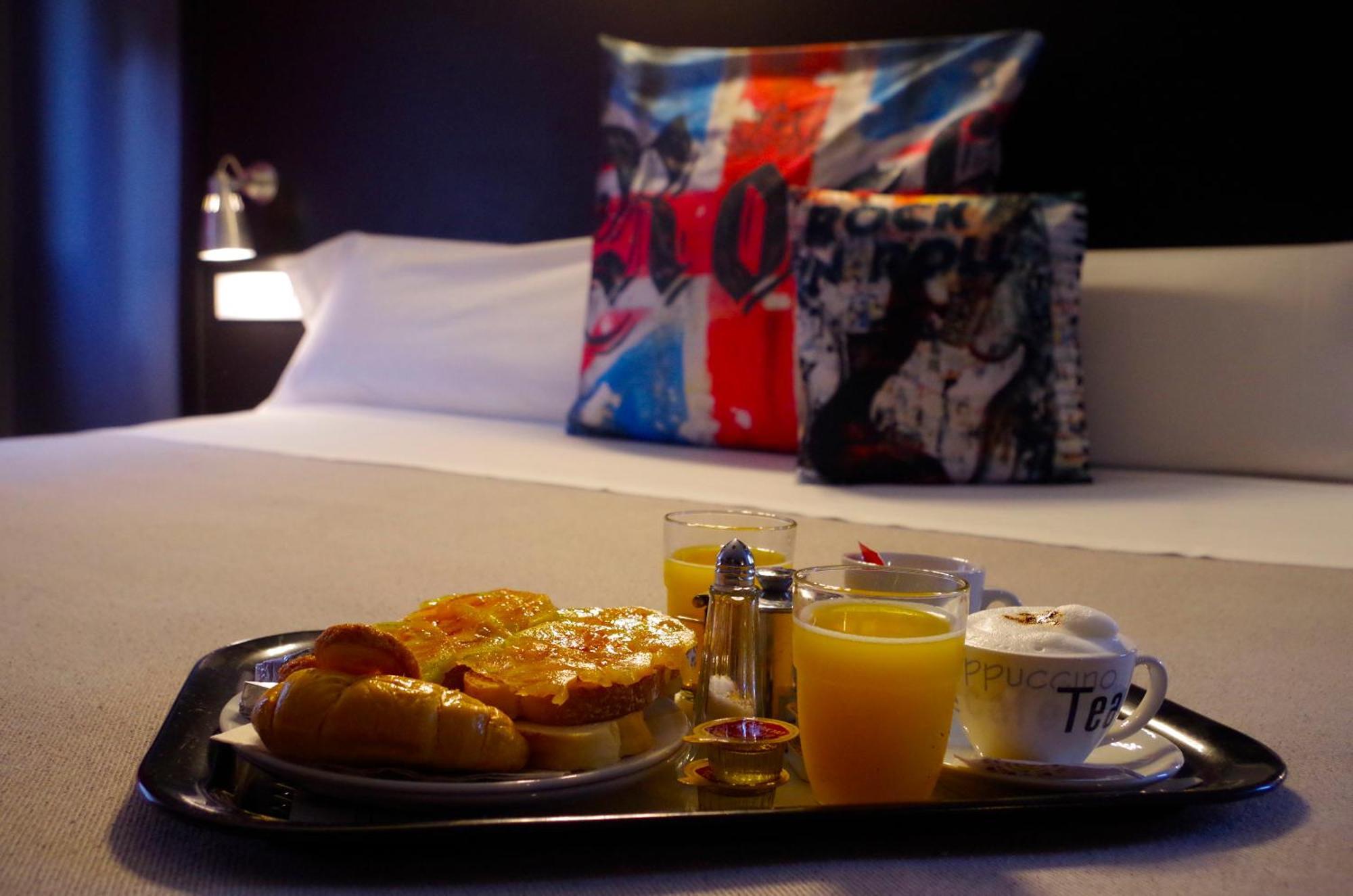 Hotel Apartamentos Rock Star Taboadela Luaran gambar